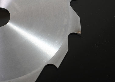 لوح تحزيز طاولة مصنوع حسب الطلب شفرة المنشار الماسية 140 X 2.2 X 8