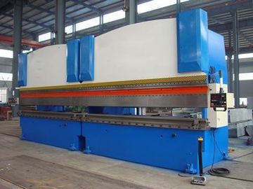 آلة الهيدروليكية الأنابيب الانحناء مع التزامن 2 مجموعات العمل معا CNC